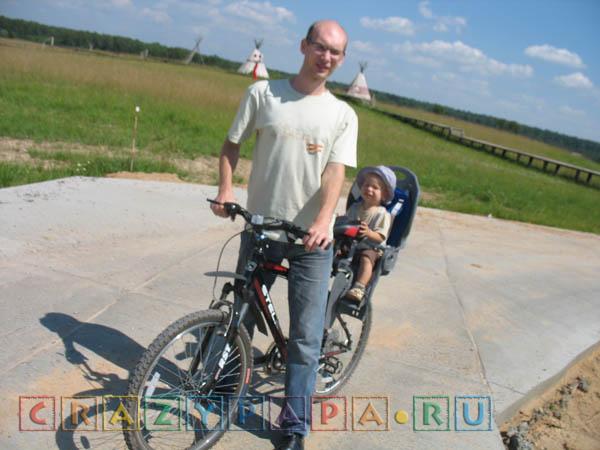 Этномир в Калужской области, или велосипед с креслом для ребенка